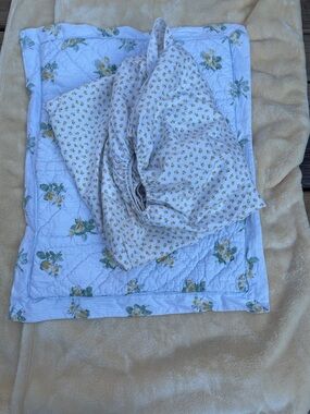 Waverly Garden room twin fitted sheet yellow roses